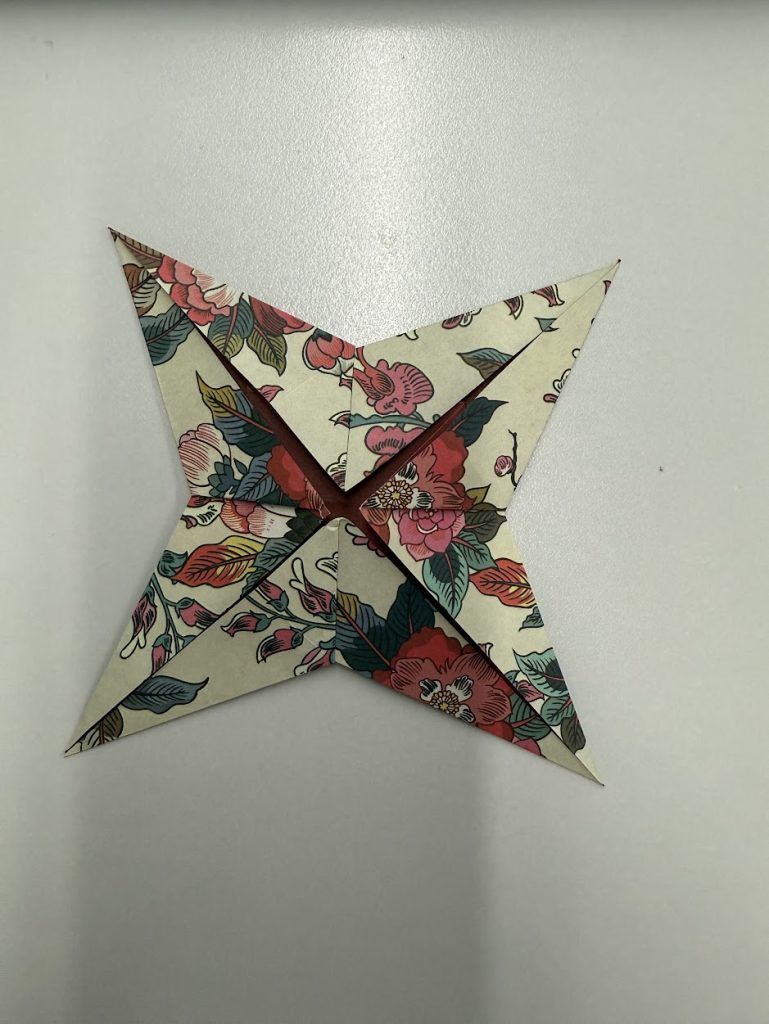 origami-4-pointed-star