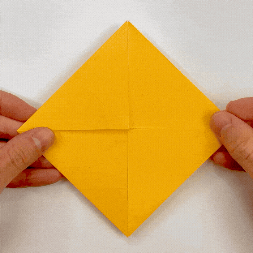 origami pajarita step 4